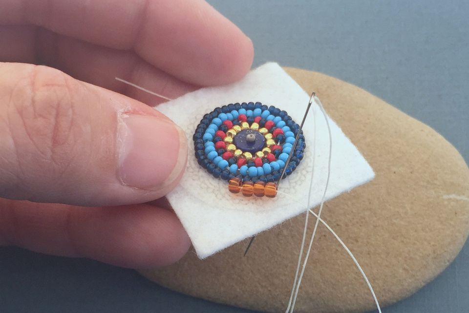 Bead Embroidery Using Back Stitch