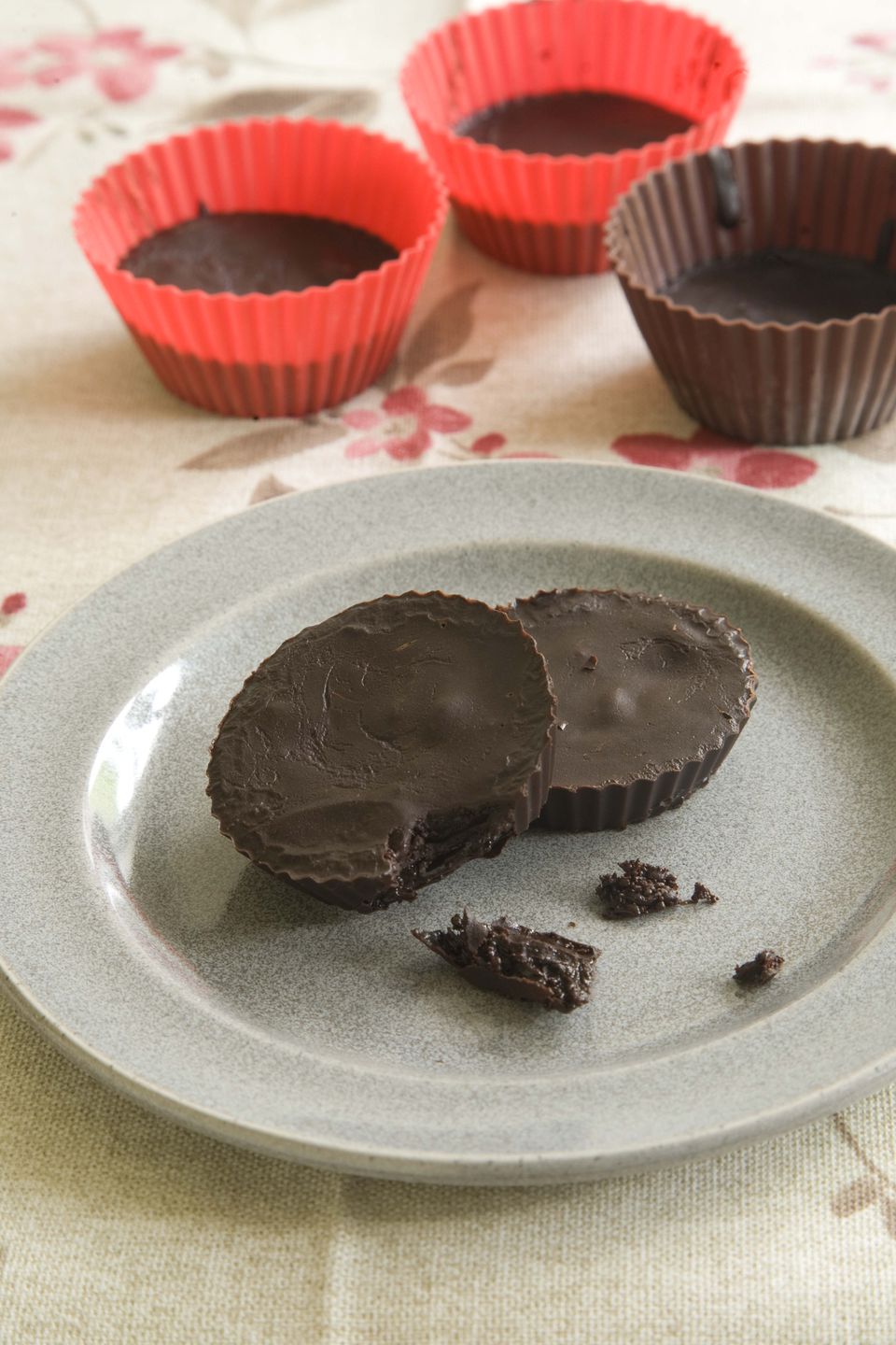 How To Make Chocolate Cups