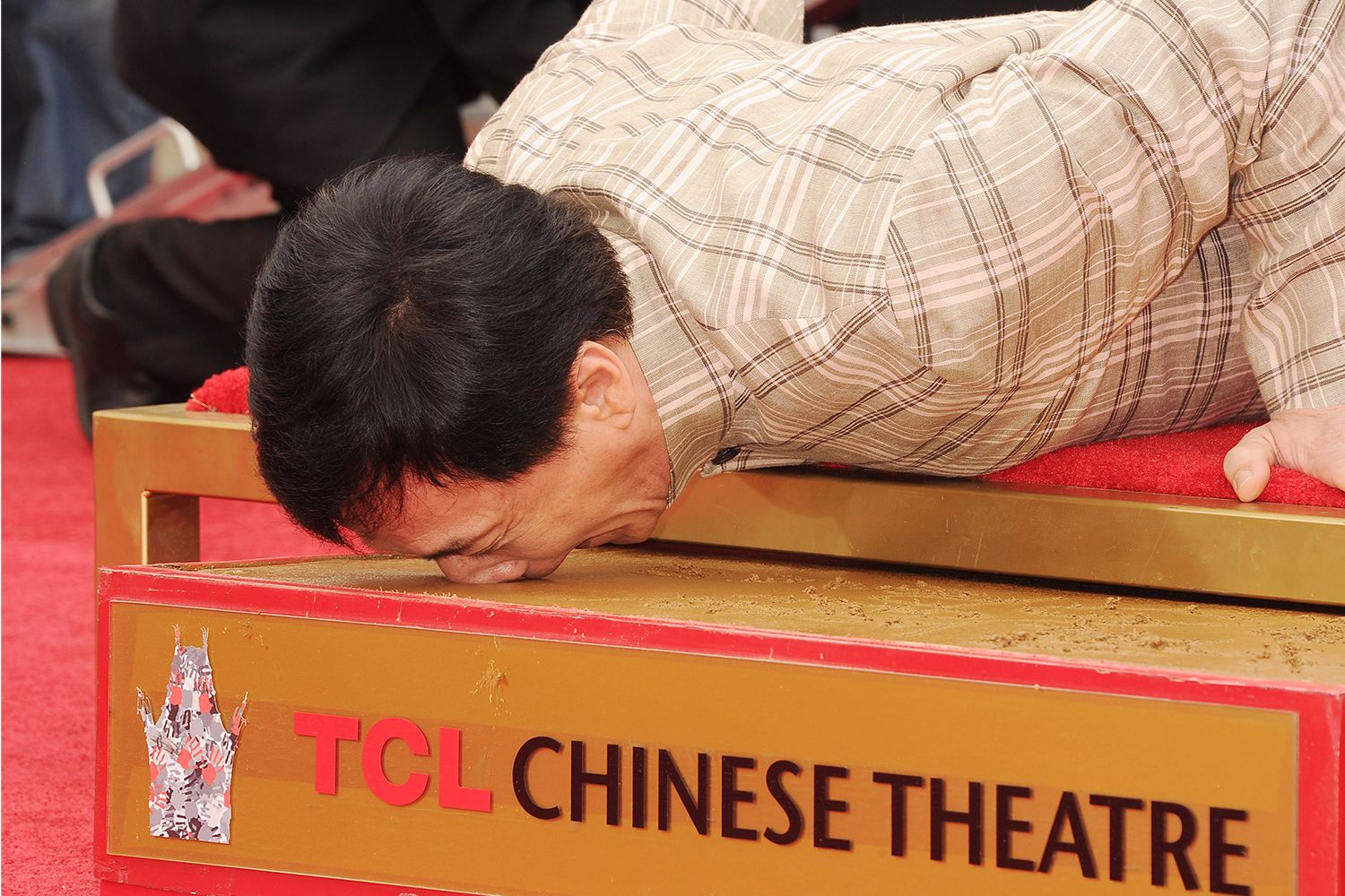 How to See Footprint Ceremonies at Grauman's Chinese Theatre