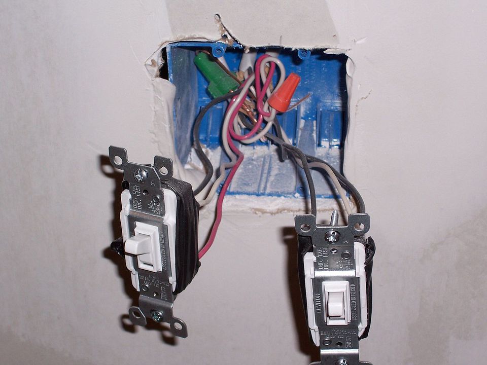 How to Connect Electrical Wires to Fixture Terminals switch 2 gang receptacle box wiring diagram 