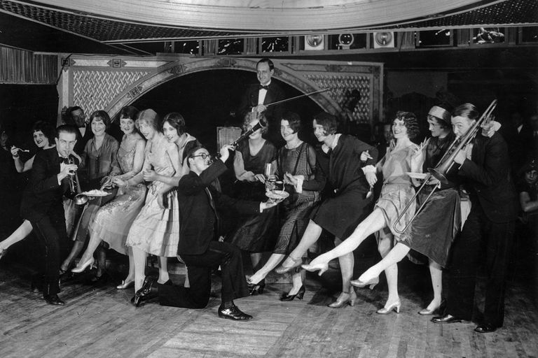 Flappers in the Roaring Twenties