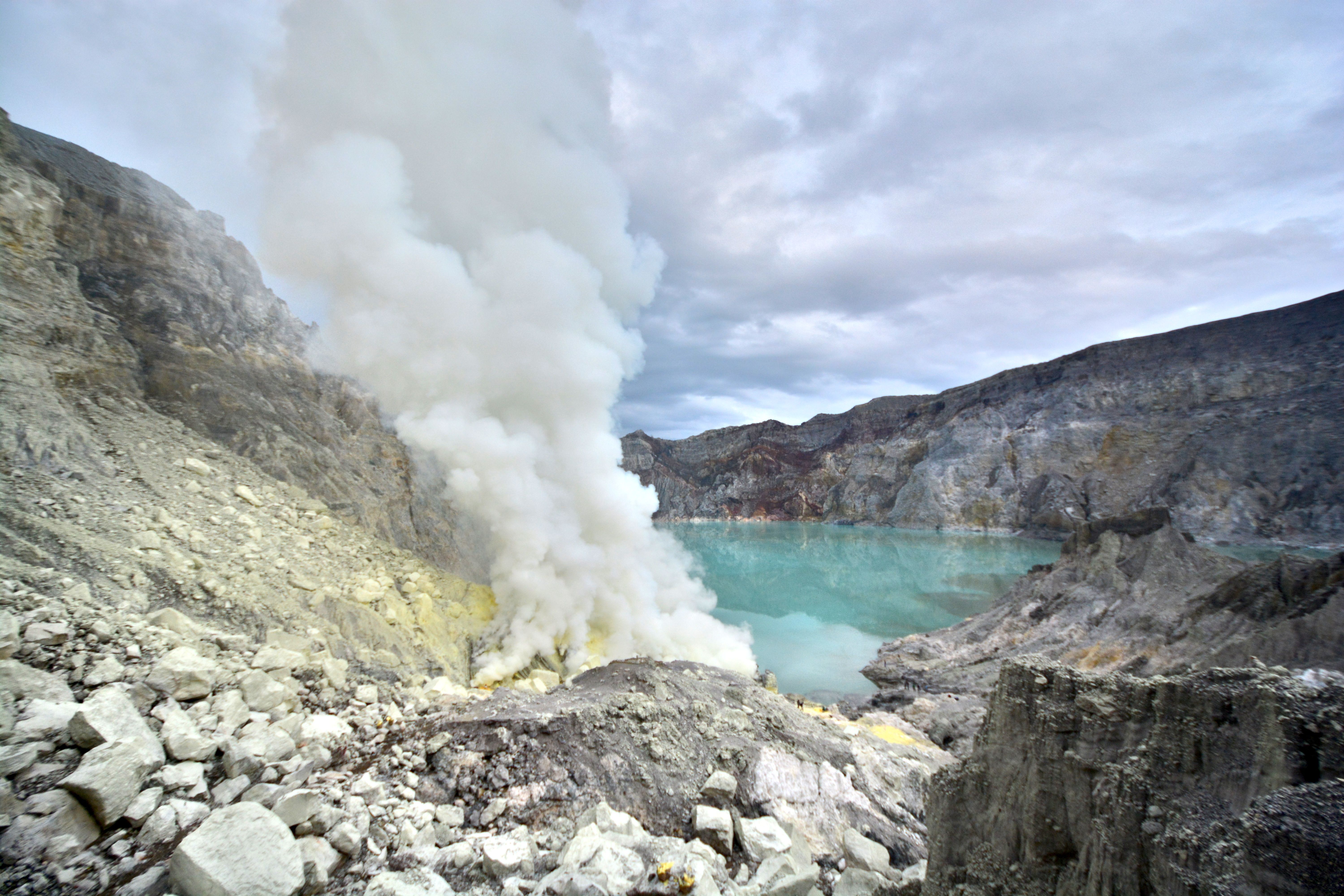 How to Visit Indonesia  s Blue Fire Volcano Kawah  Ijen 