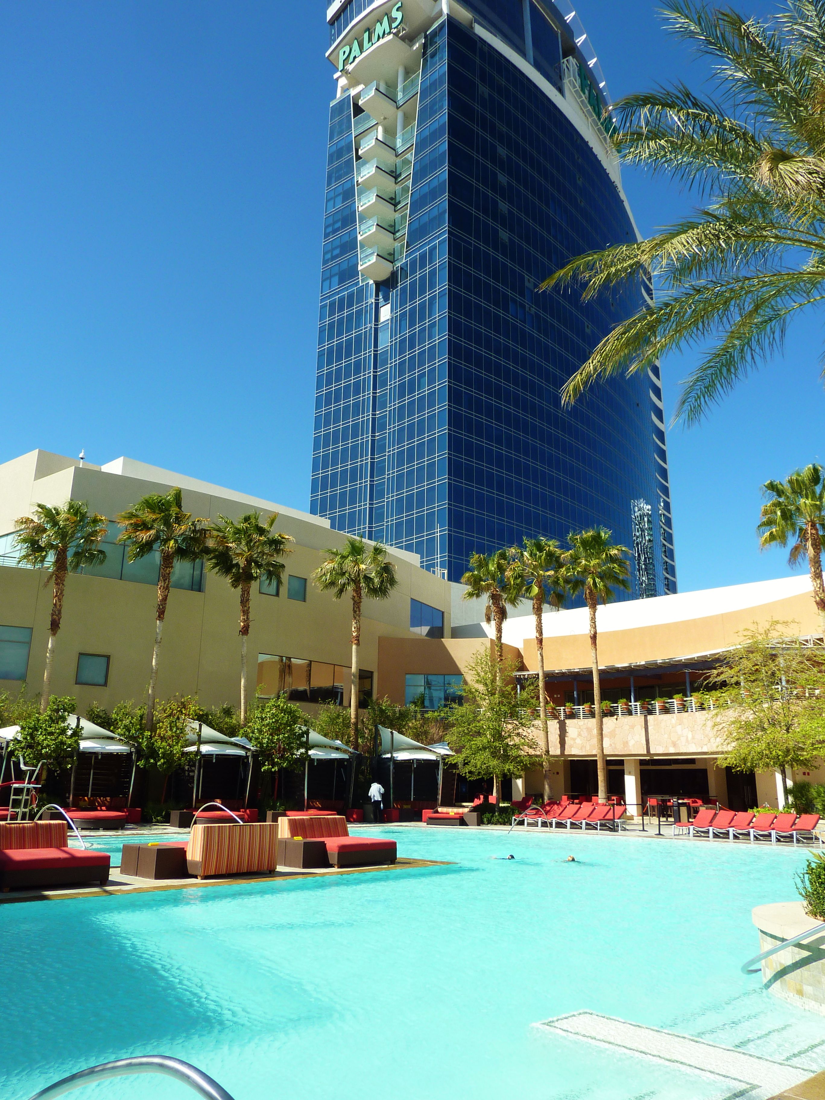 Pictures of the Pool at the Palms Resort Las Vegas