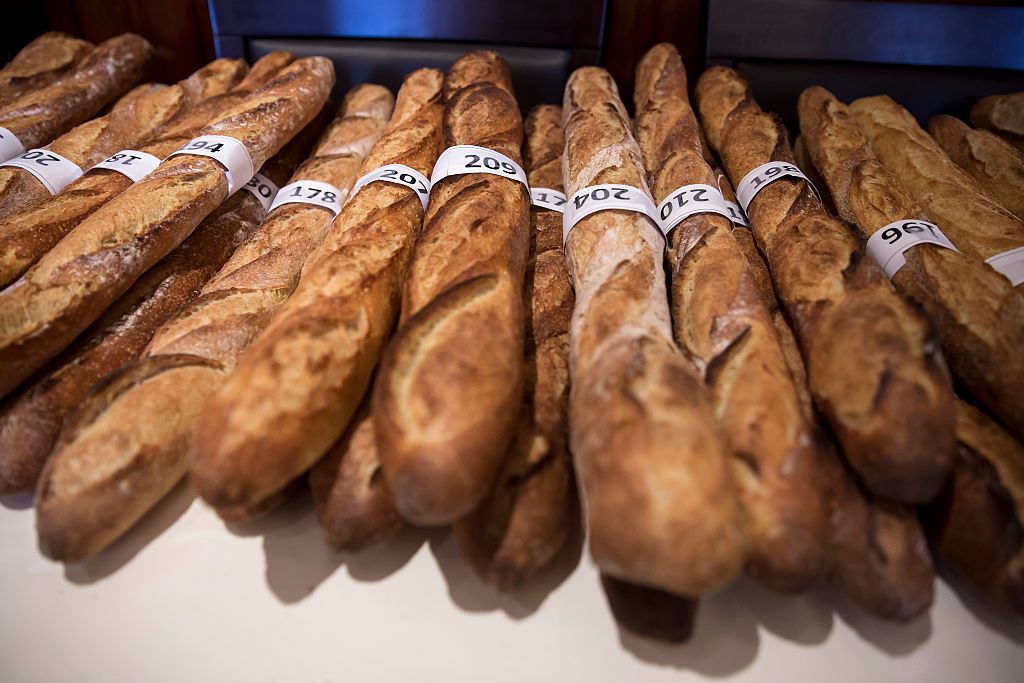 table-etiquette-in-france-that-will-help-you-in-france