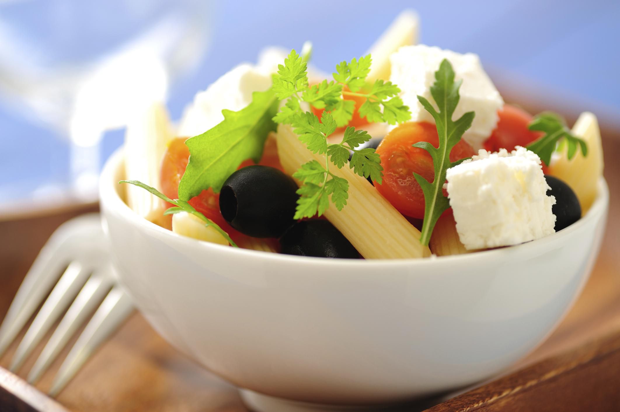 greek-pasta-salad-with-greek-yogurt