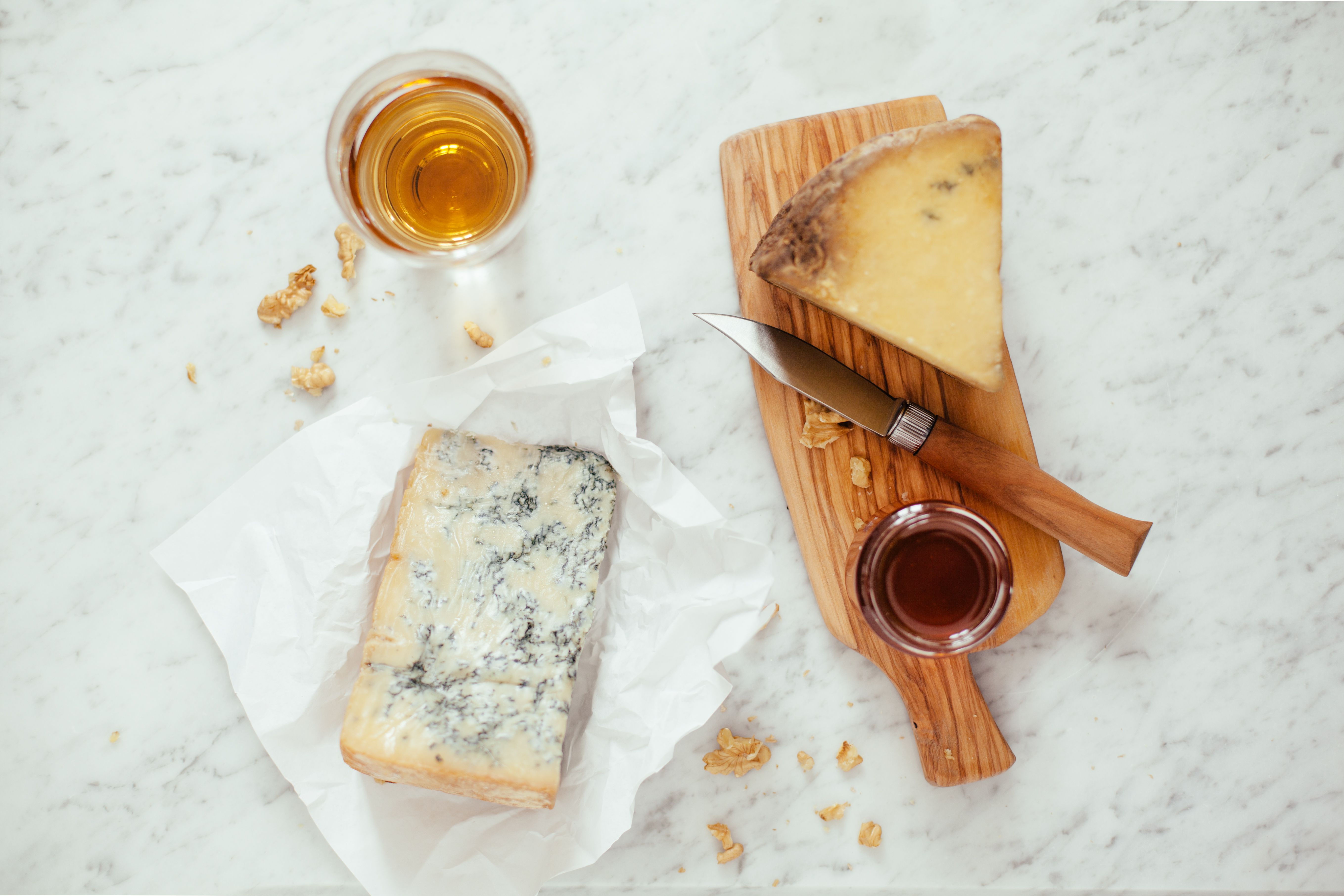 Pairing Seven Dessert Wines With Various Cheeses