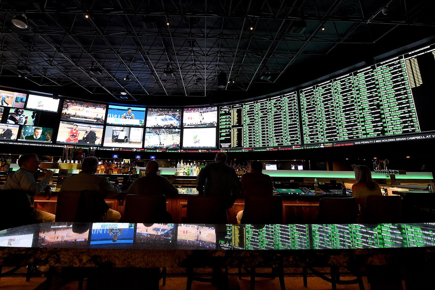 Understanding Point Spreads in Sports Betting