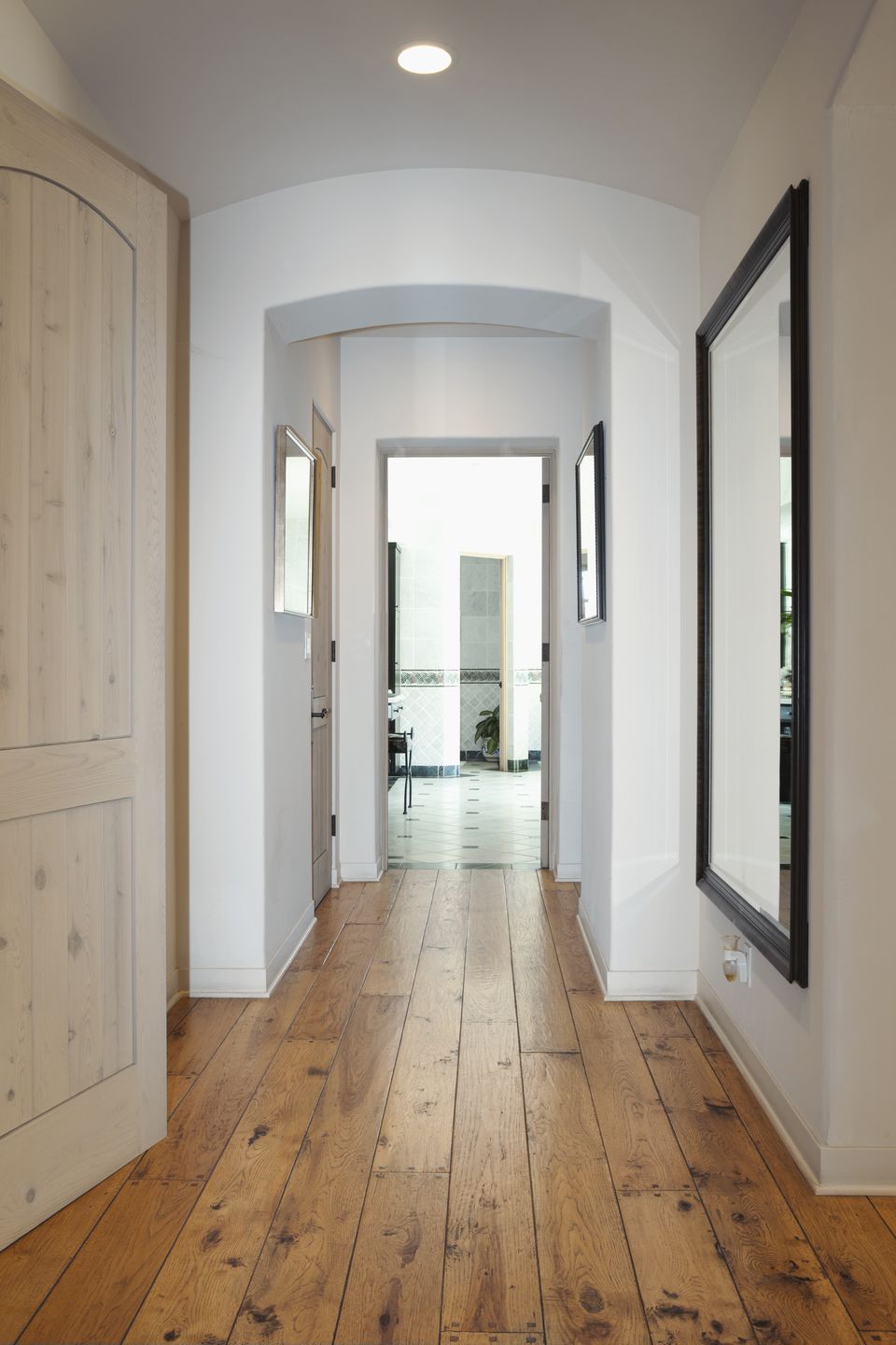 Feng Shui Tips for a Long Hallway in a Home of Business