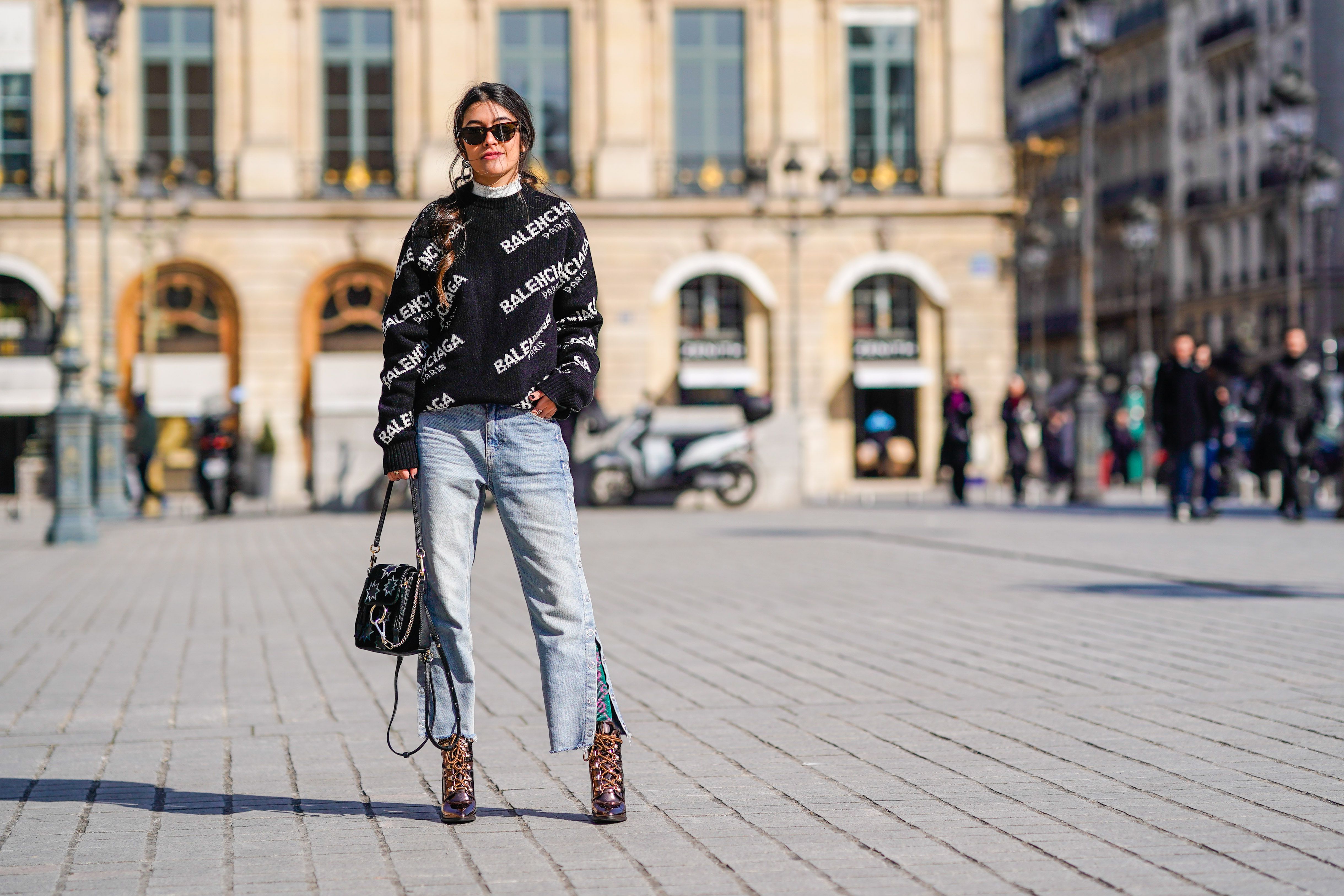 How French Women Are Wearing The Wide Leg Jeans Trend