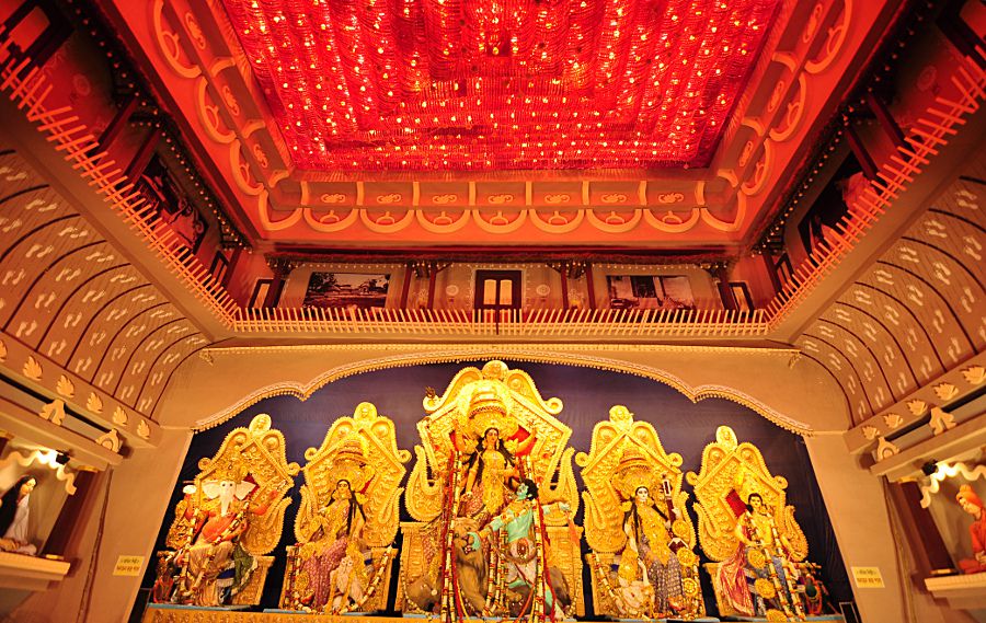 10 Famous Kolkata Durga Puja Pandals