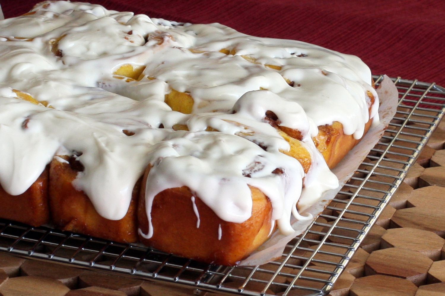 apple-cinnamon-rolls-with-brown-butter-cream-cheese-icing-all-the