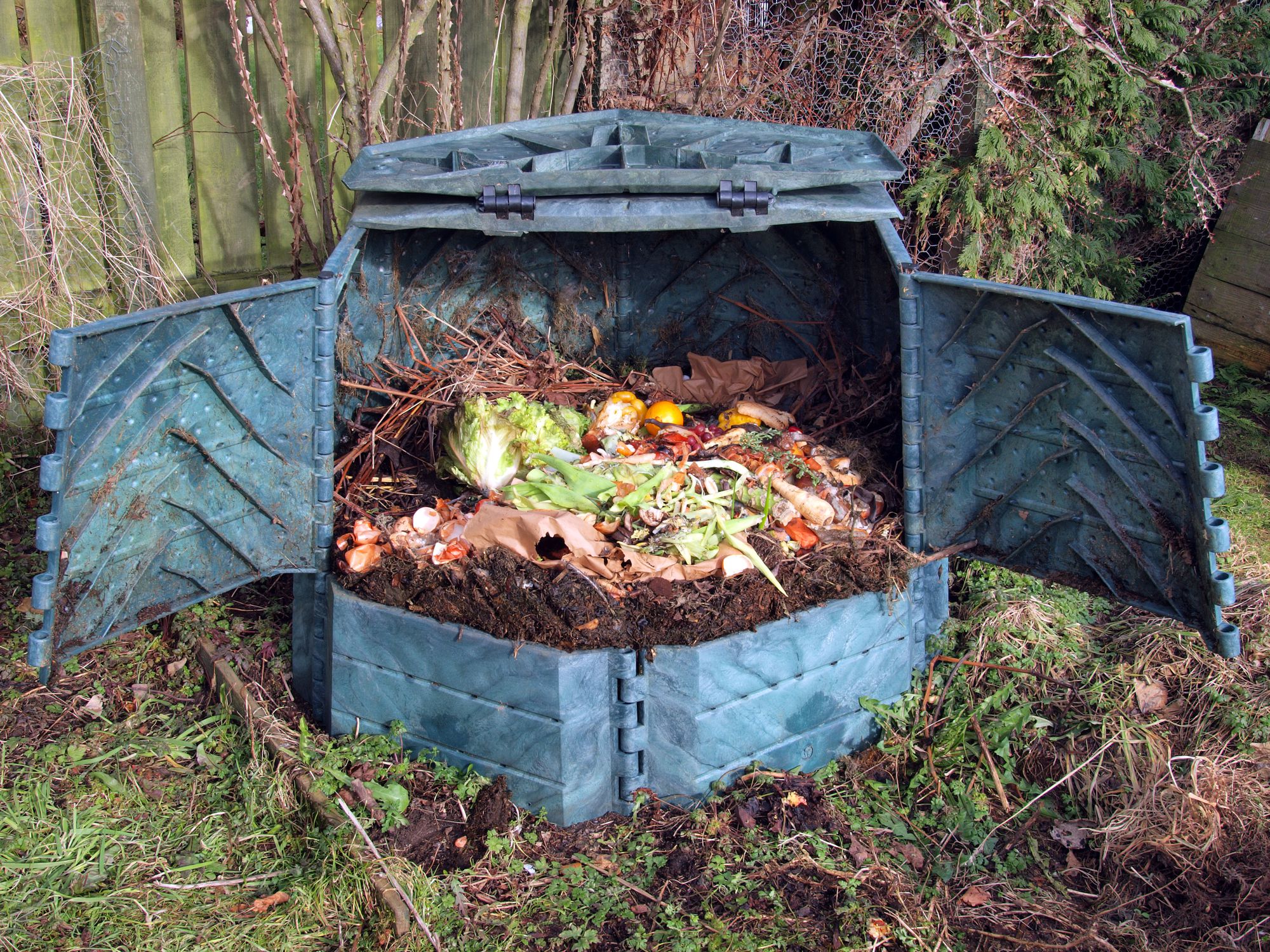 Soil Amendments: Definition, How to Make Them (Compost)