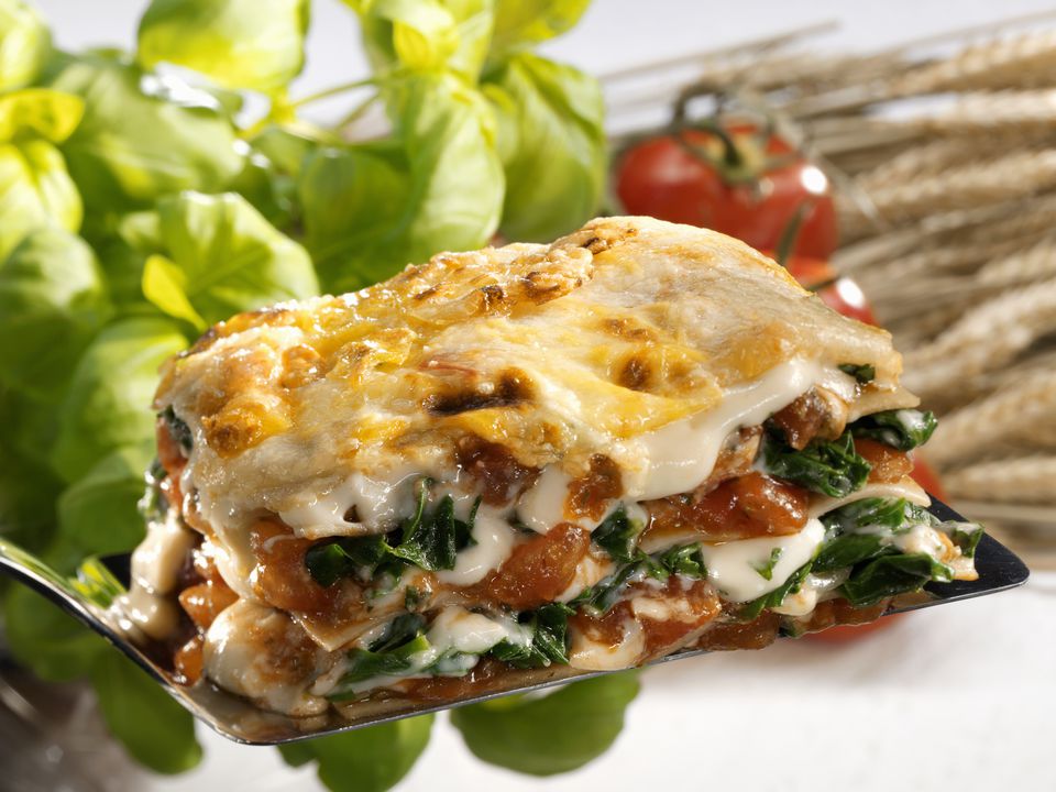 lasagna with meat sauce and spinach