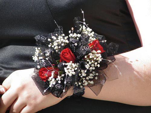 Ideas for Your Prom Flower Arrangements