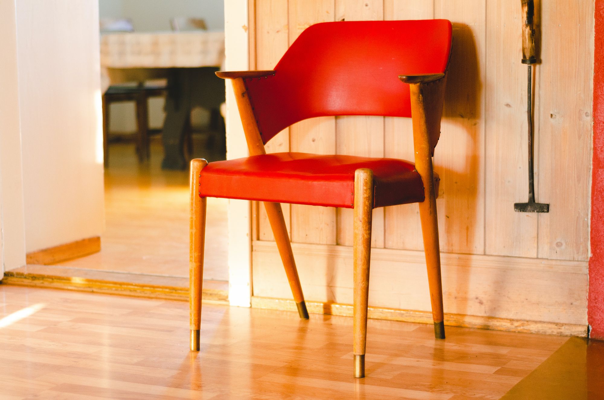 Why You Should Buy Secondhand Furniture