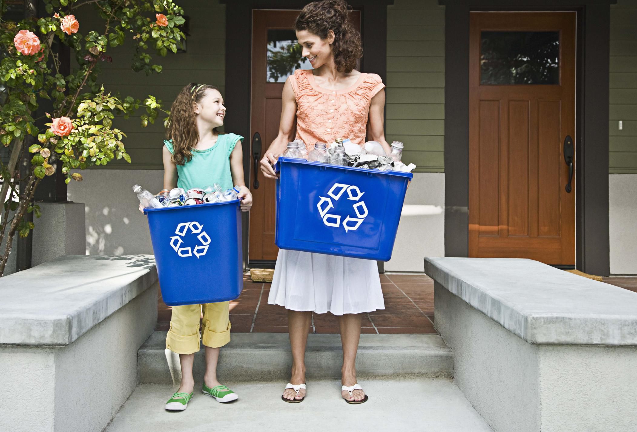 7 Tips for Trash and Garbage Cans