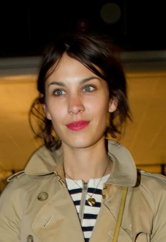 Photos of Alexa Chung's Best Hairstyles