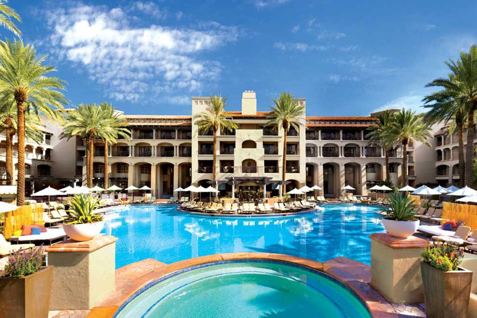 Scottsdale and Phoenix Resorts With Water Parks