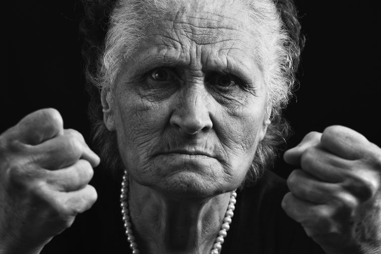 how-to-respond-to-combative-behavior-in-dementia