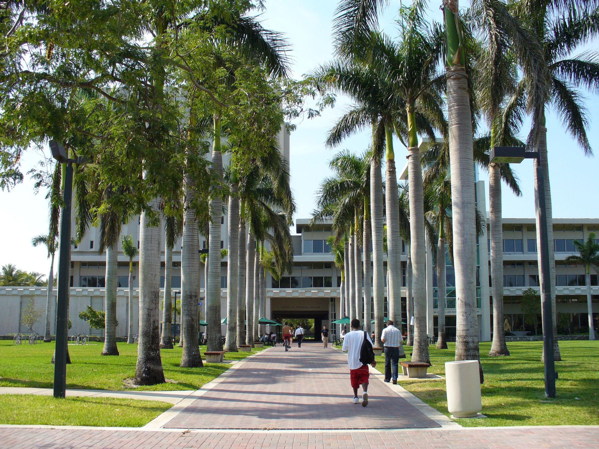 University of Miami Music Business and Entertainment