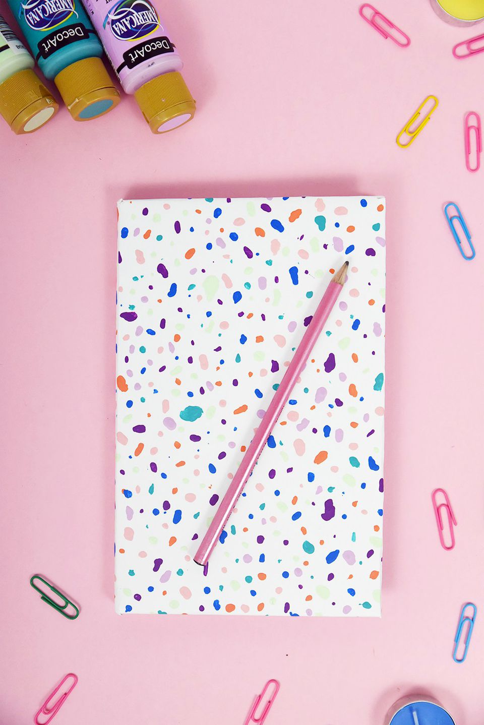 26 Ways to Decorate a Notebook