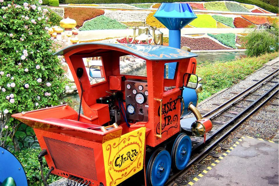 Casey Jr. Circus Train Ride at Disneyland: Things to Know