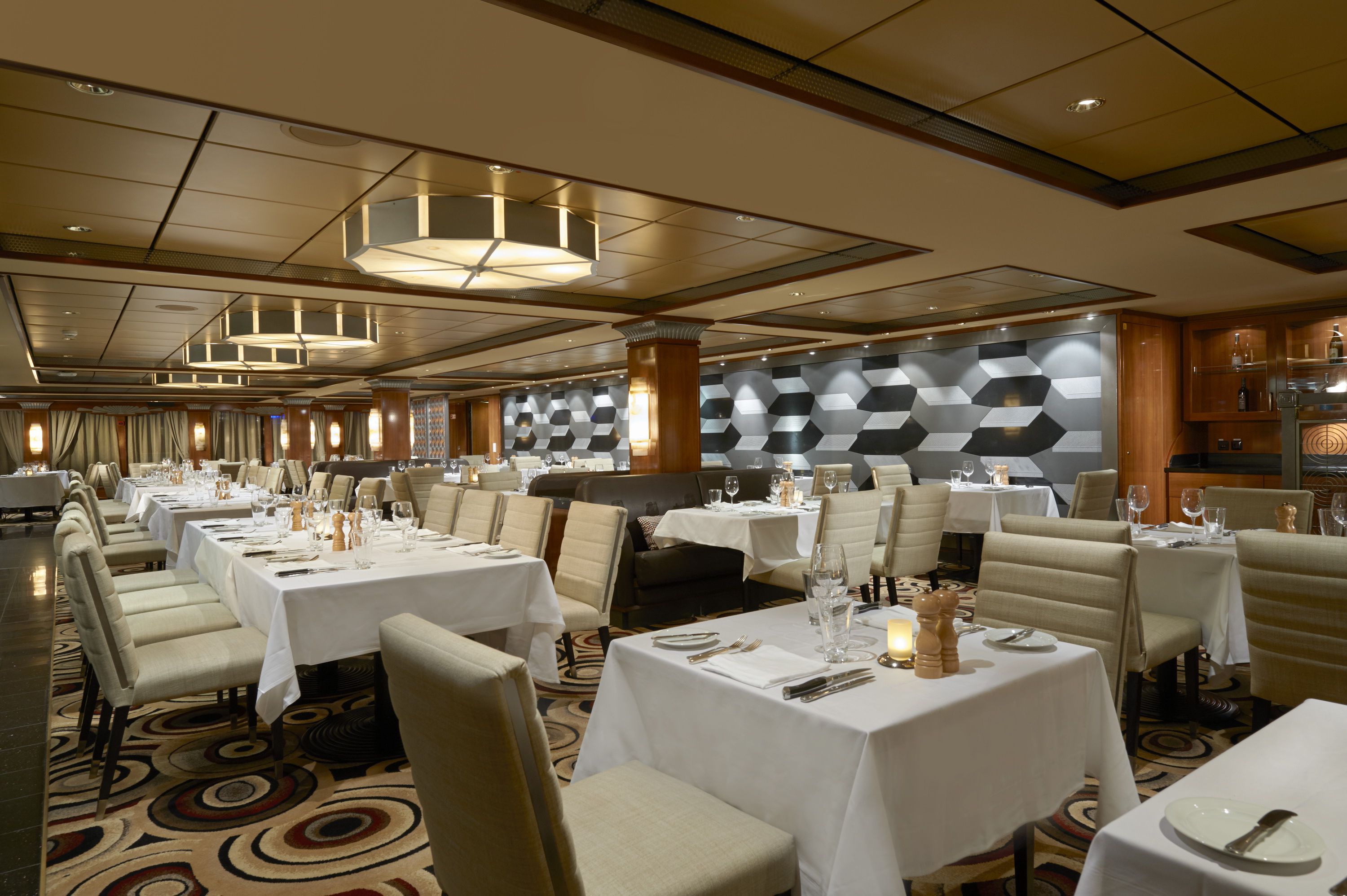 norwegian gem cruise ship restaurants