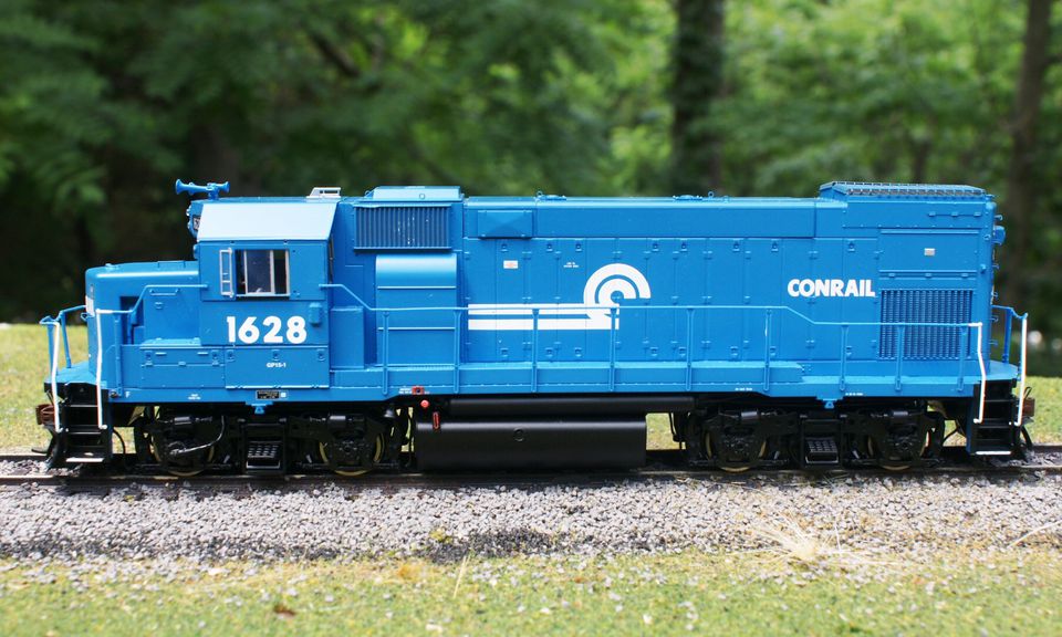 Product Review of Athearn Genesis GP15 HO Model Train