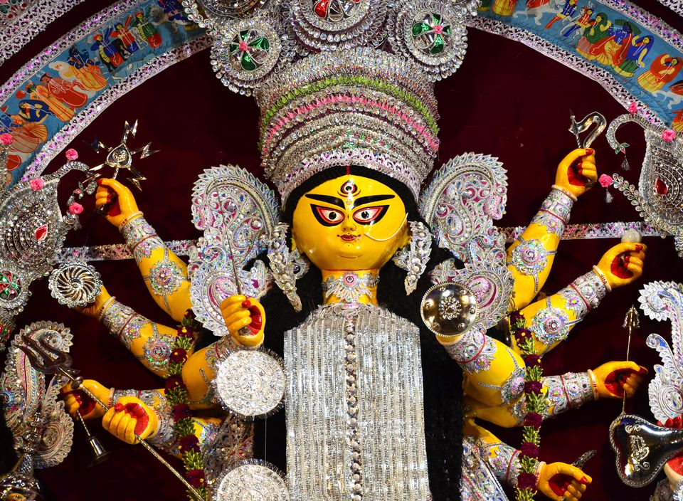 10 Famous Kolkata Durga Puja Pandals