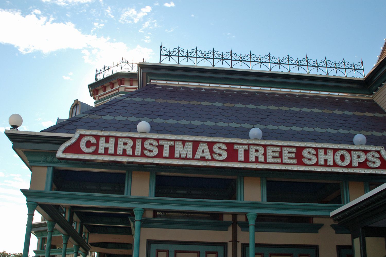 Christmas Tree Shops | New England Locations and Tips