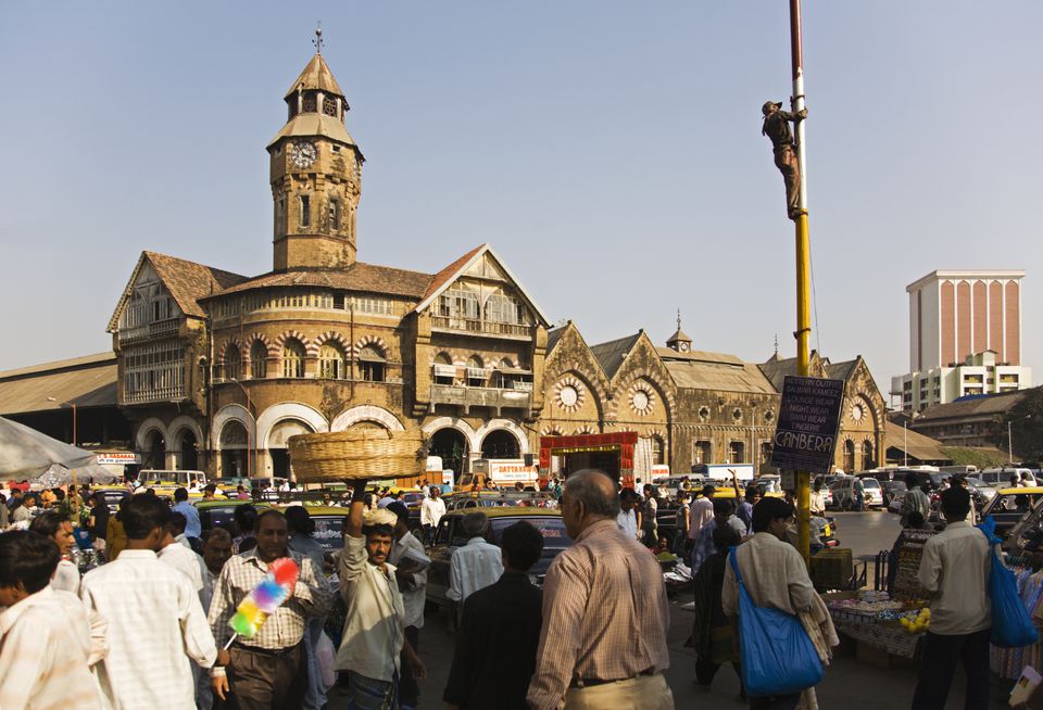 8 Top Mumbai Markets For The Best Shopping