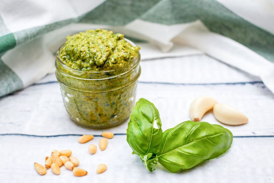 10-Minute Vegan Pesto Sauce Recipe