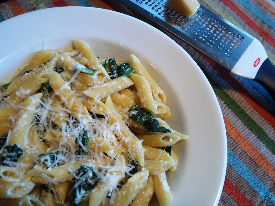 Easy Vegetarian Pasta With Spinach and Ricotta Cheese Recipe