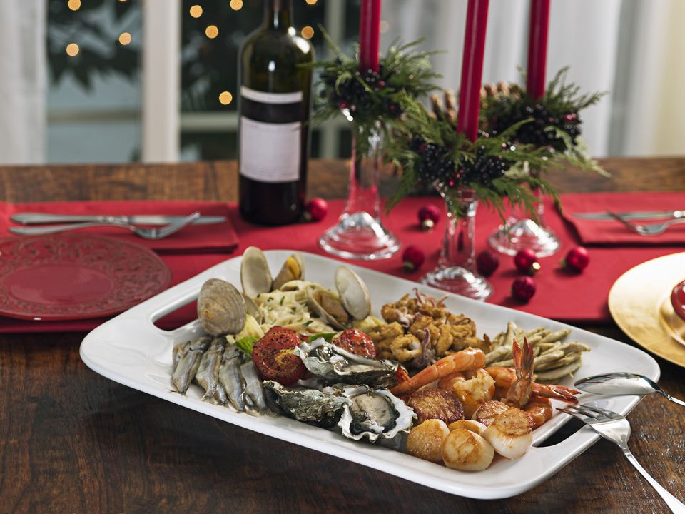 A Naples-Style Christmas Feast of the Seven Fishes