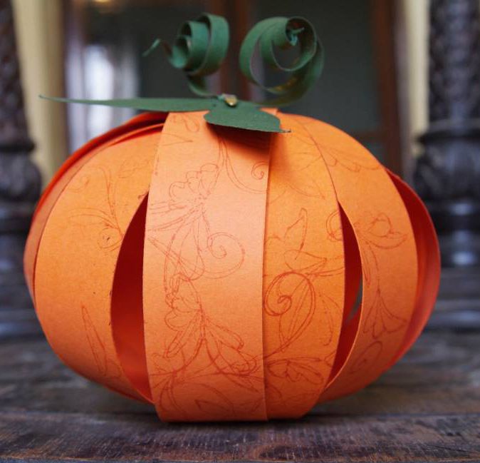 Easy Paper Pumpkin