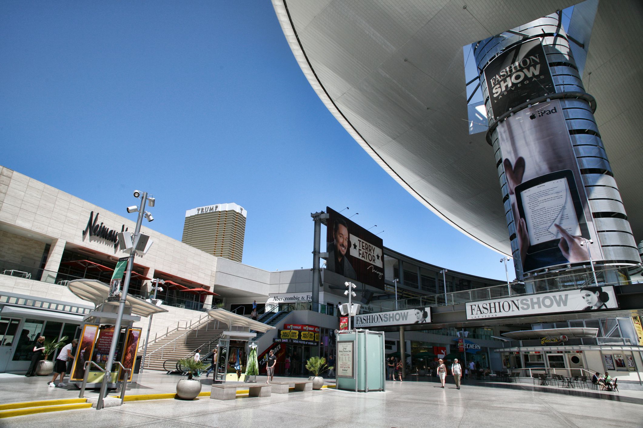 Where to Shop and What to Buy in Las Vegas