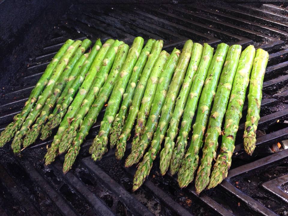 Easy & Delicious Grilled Asparagus Recipe