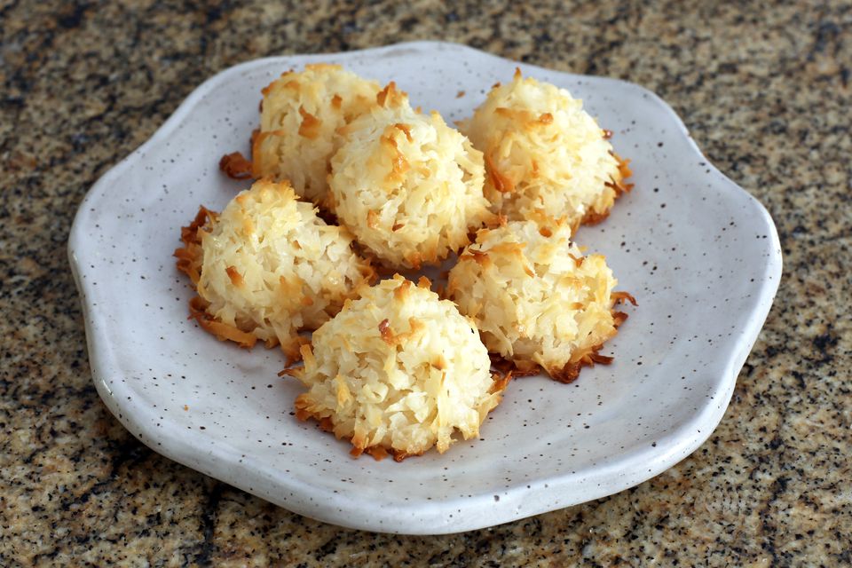 Easy 3Ingredient Coconut Macaroons Recipe