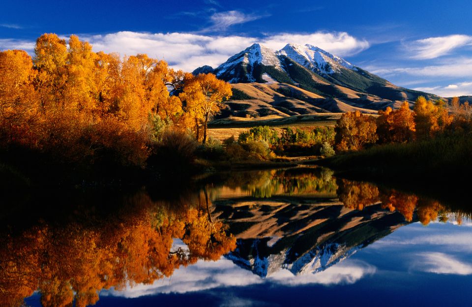 The Best Spots for Viewing Fall Foliage in the Pacific Northwest