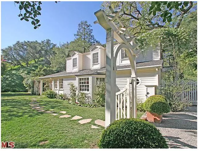 taylor swift new house beverly hillls