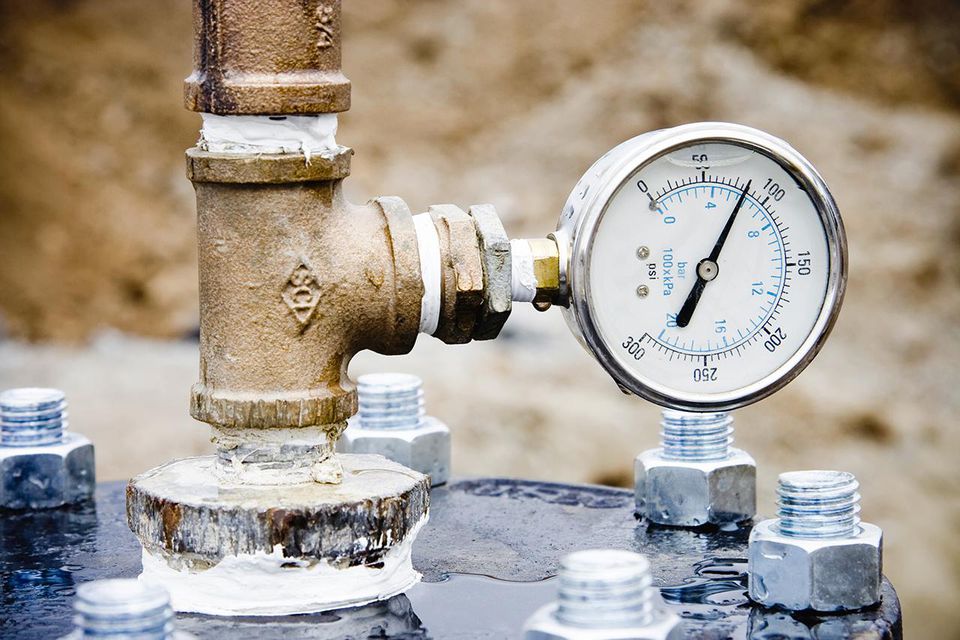 Plumbing water pressure gauge