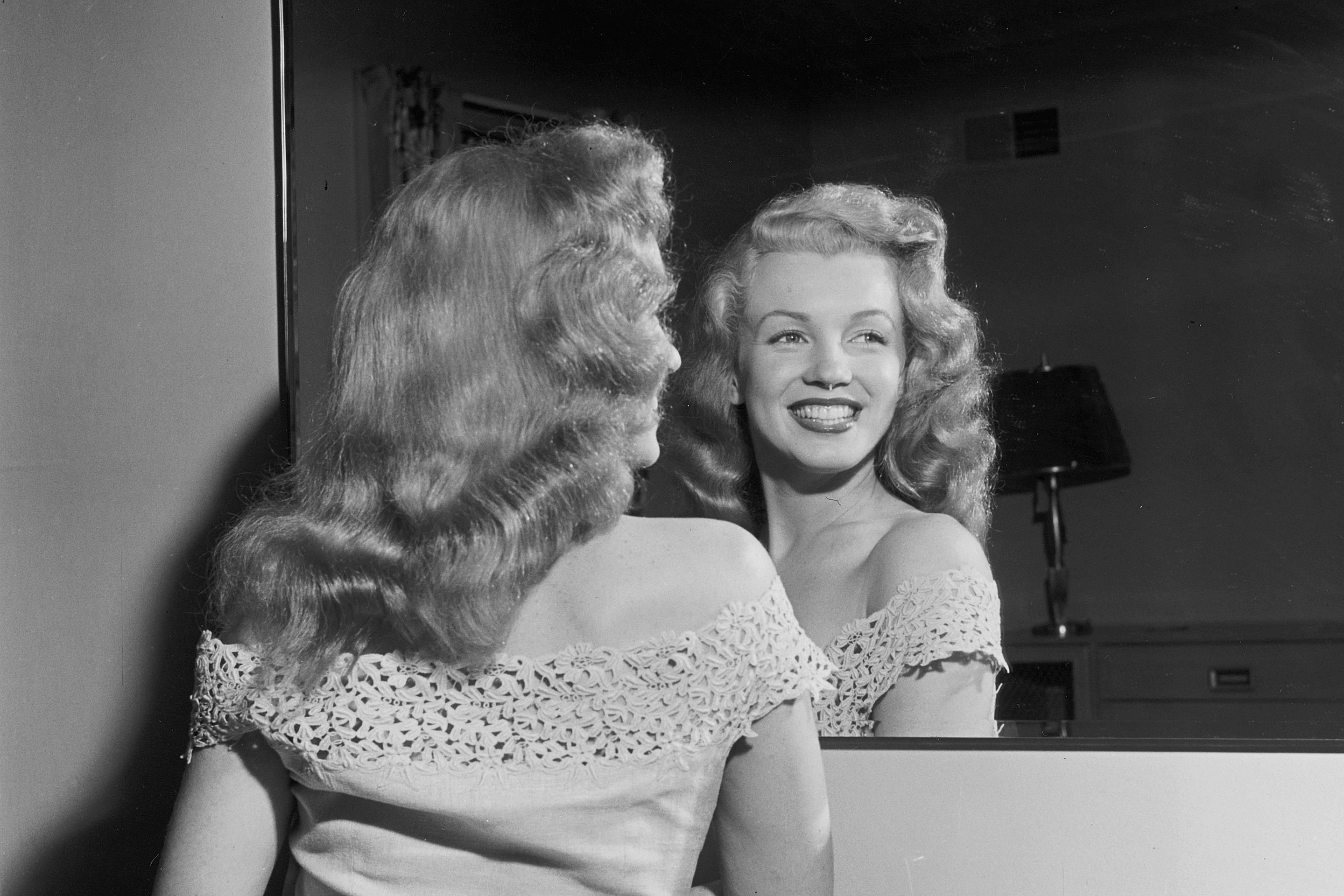 Marilyn Monroe reflected in a mirror June 1949