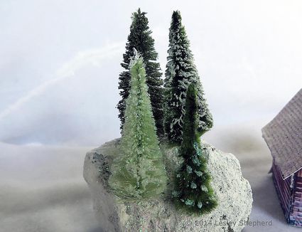 Make Trees, Garlands and Wreaths In Micro or 1:144 Scale