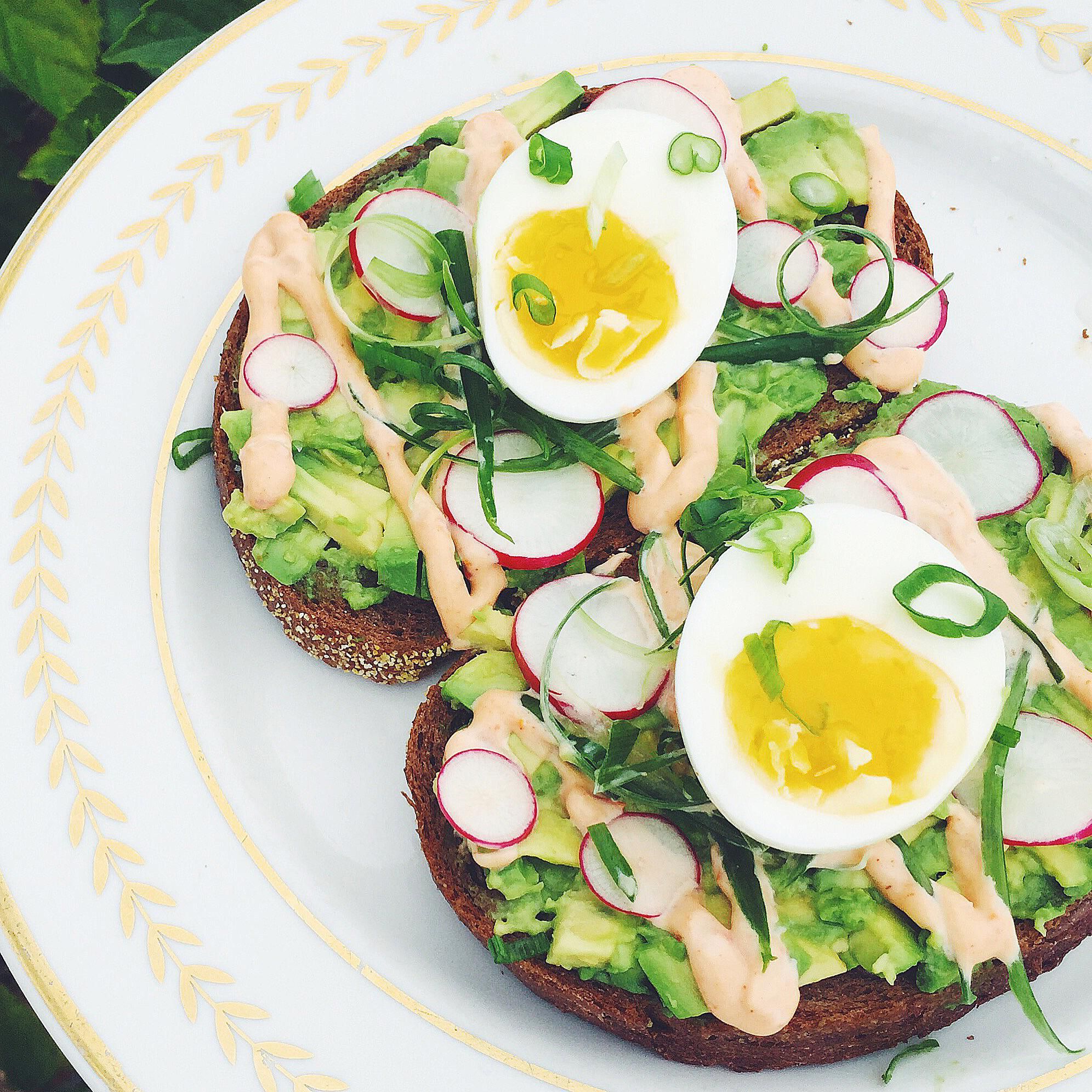 7 minute egg + avocado toast