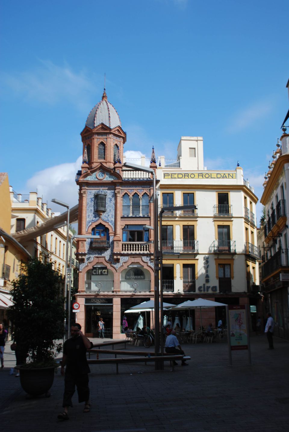 Things to Do in Barrio Santa Cruz in Seville