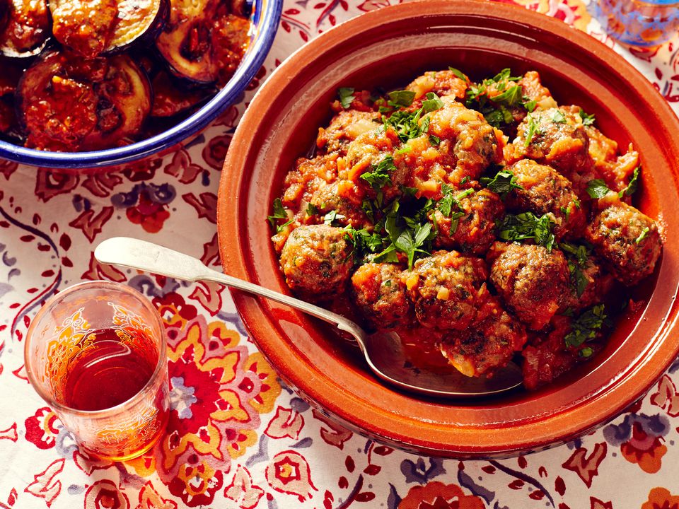 Moroccan Meatball Tagine Recipe (Kefta Mkaouara)