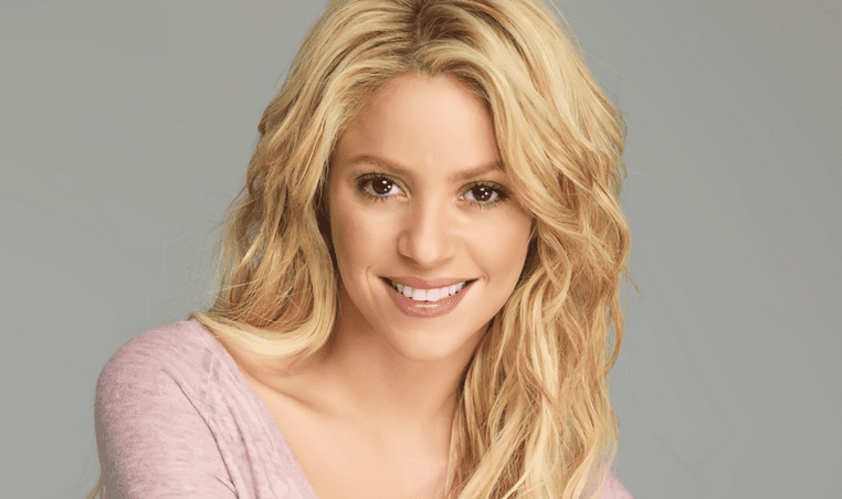 Shakira Cantantes Latinas Famosas