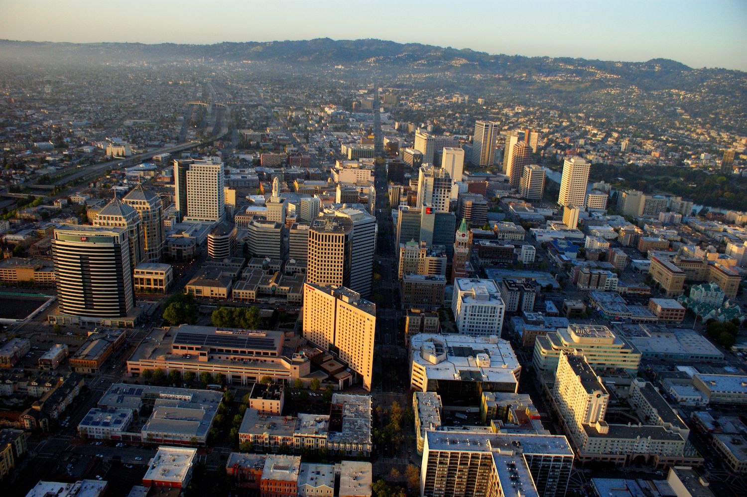 Choosing an Oakland Neighborhood to Live In