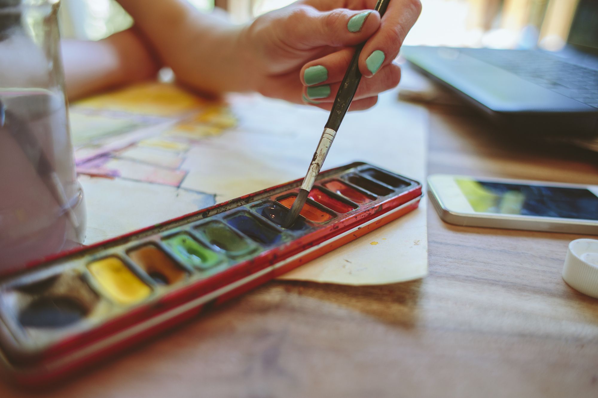 How To Use Watercolour Paint Pans