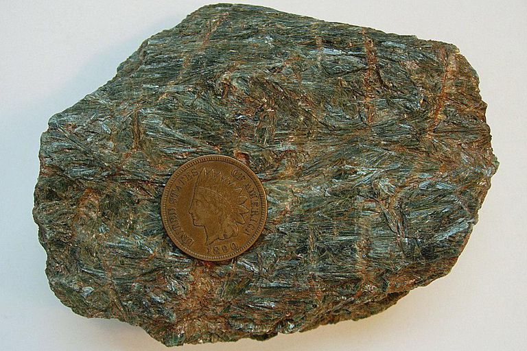 common-green-and-greenish-minerals-and-rocks